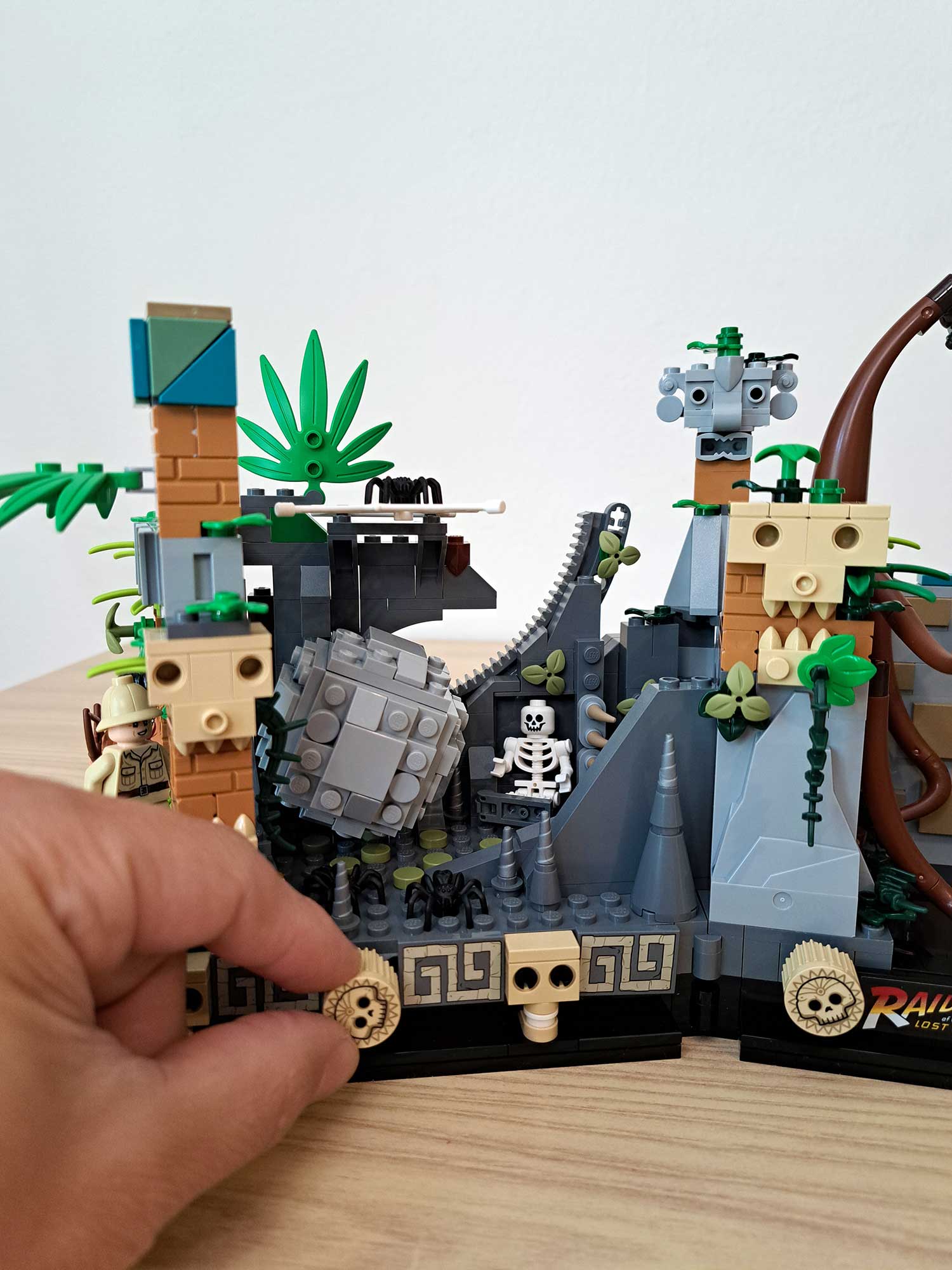 LEGO 77015 22