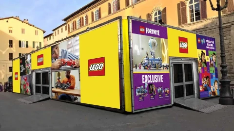 LEGO ITALIA TORNA A LUCCA COMICS & GAMES 2024 CON IL PRIMO POP-UP LEGO® STORE E LA PRIMA FAN DESIGNER ITALIANA