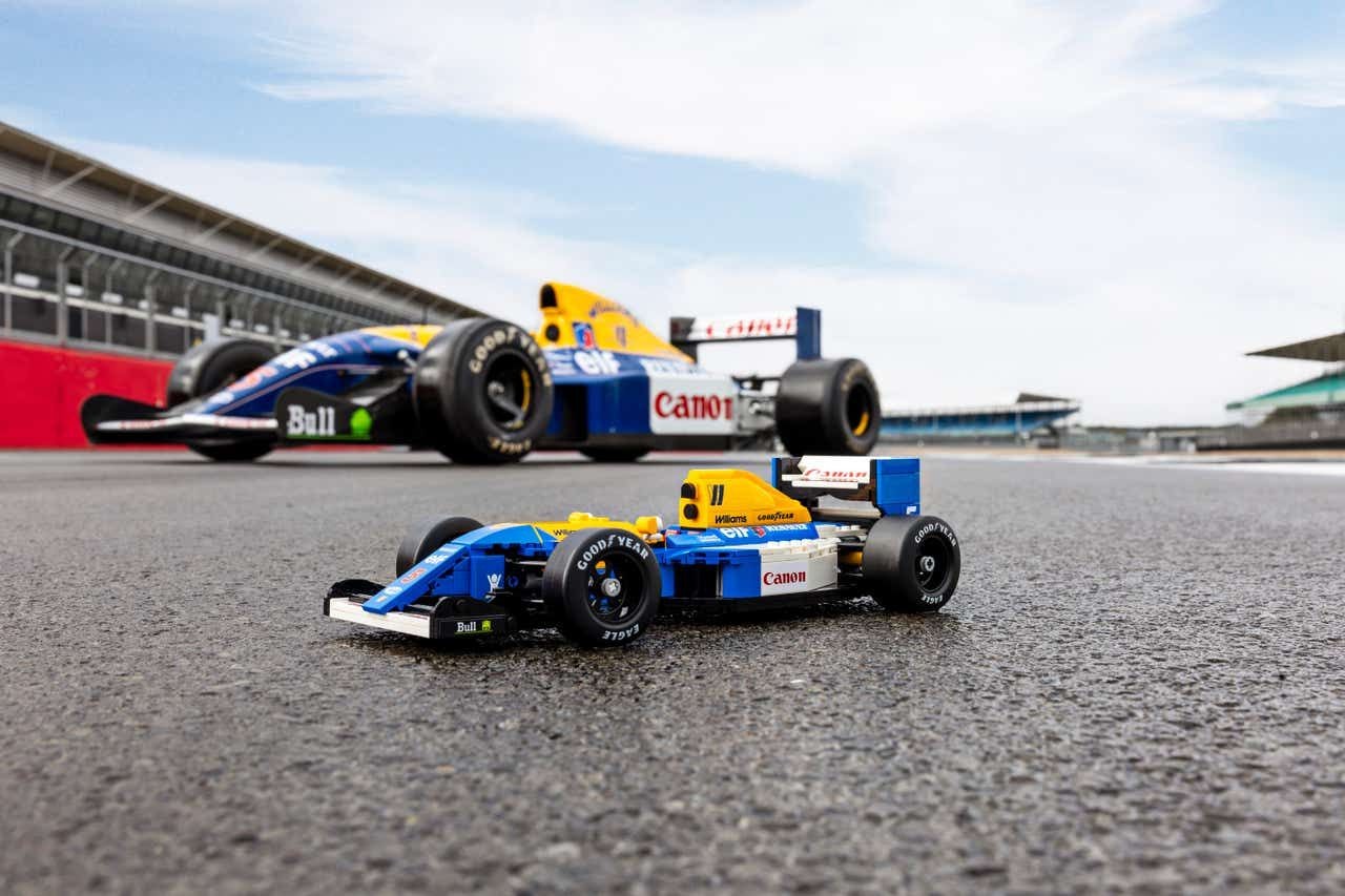 LEGO® Williams Racing FW14B