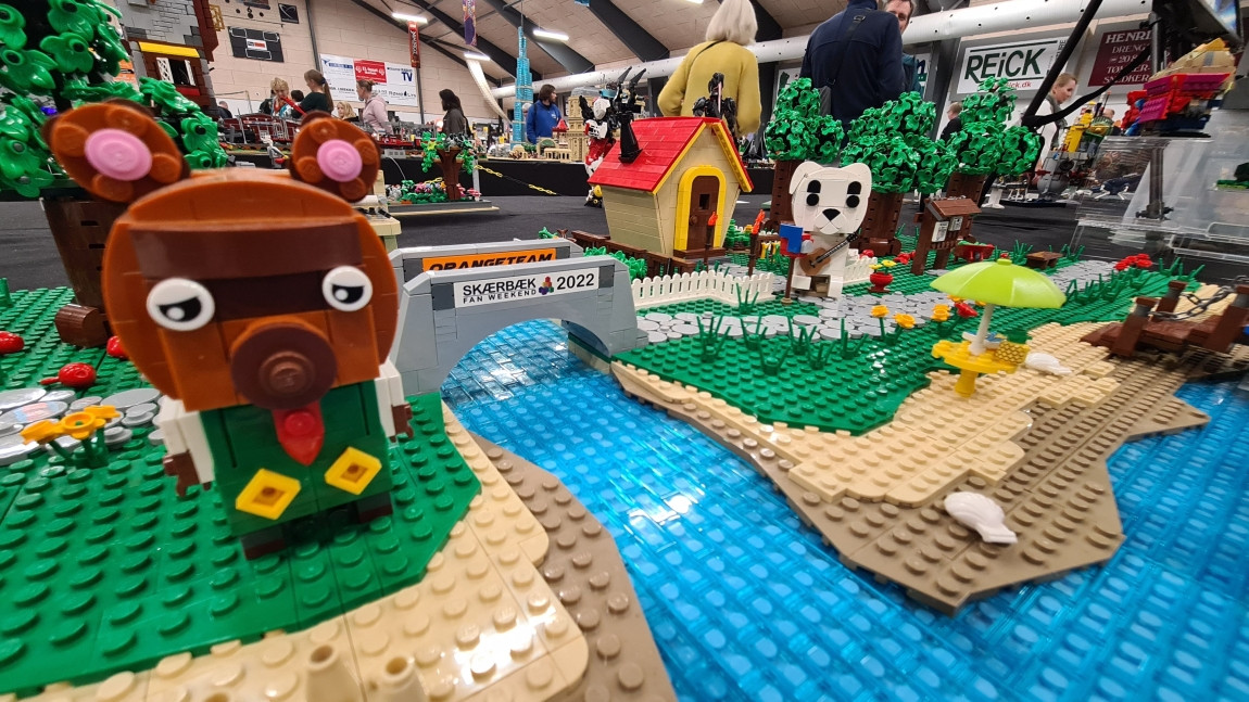 Pronto a costruire la tua prossima avventura NINTENDO®?! La nostra Isola di ACNH in mattoncini LEGO®