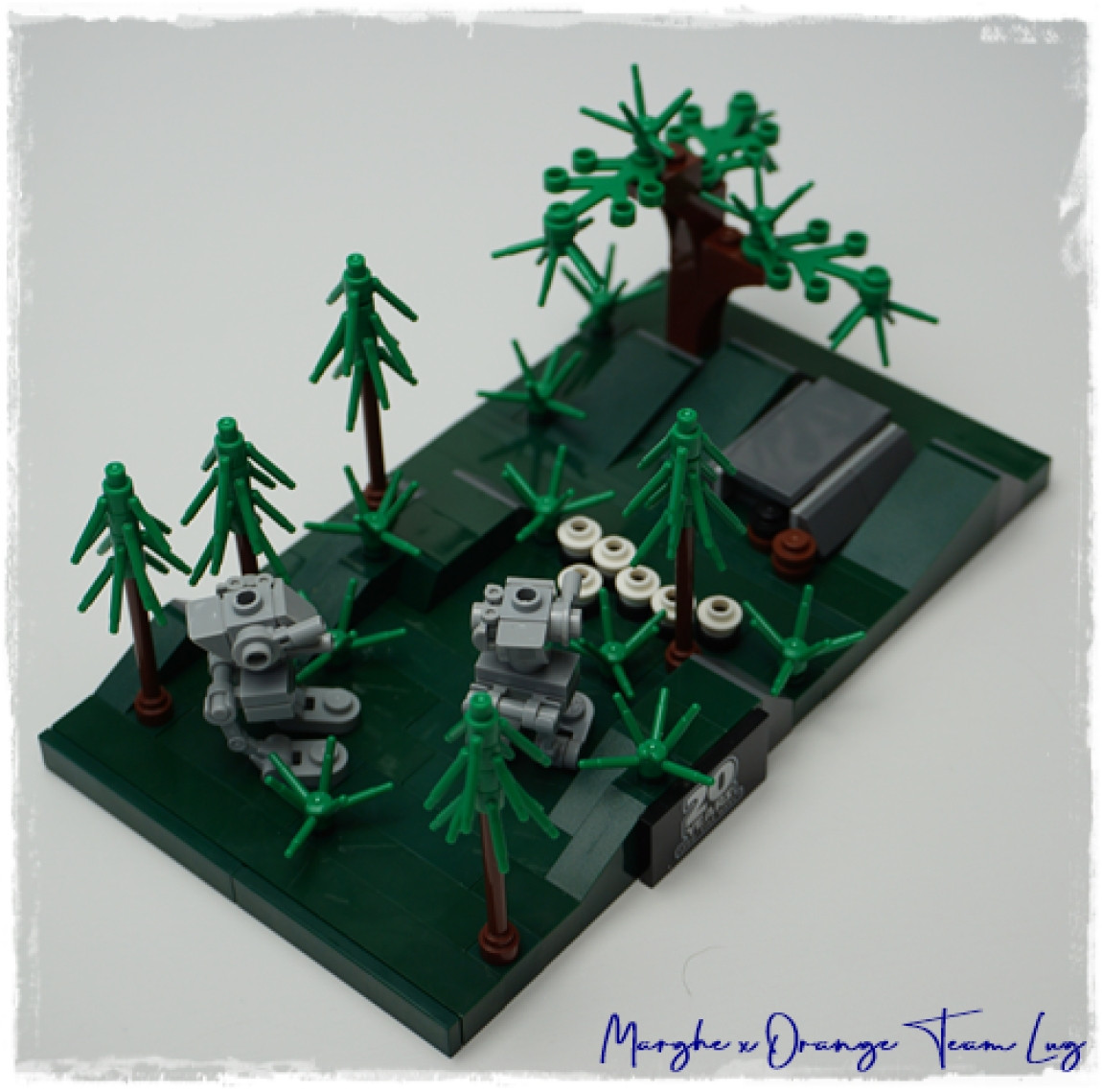 LEGO® STAR WARS™ 40362 BATTLE OF ENDOR: MINI DIORAMA 20TH ANNIVERSARY EDITION