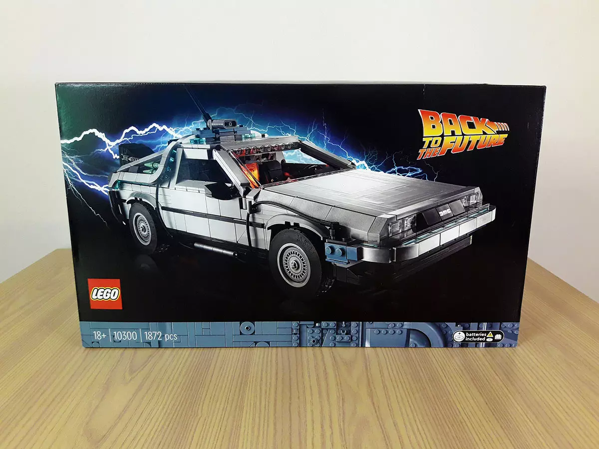 01 LEGO DeLorean scatola fronte