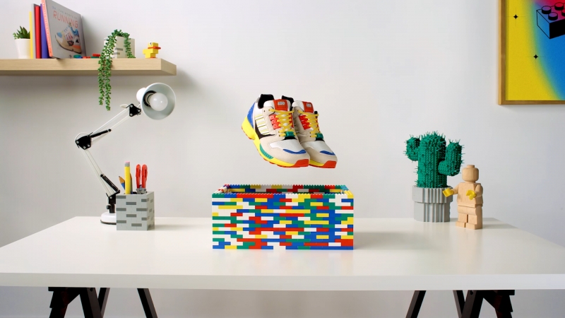 Adidas Originals e LEGO Group insieme per un’edizione speciale di ZX 8000