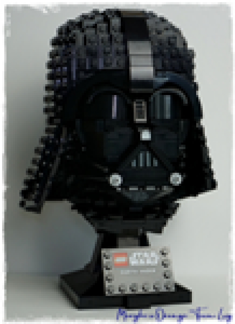 LEGO® STAR WARS™ 75304 DARTH VADER™ HELMET: un altro pezzo collezionabile dedicato al cattivo per eccellenza