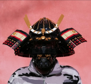 Kabuto 兜 冑 - l&#039; elmo dei samurai Giapponesi in mattoncini LEGO di Andrea Montuori aka Il Maestro